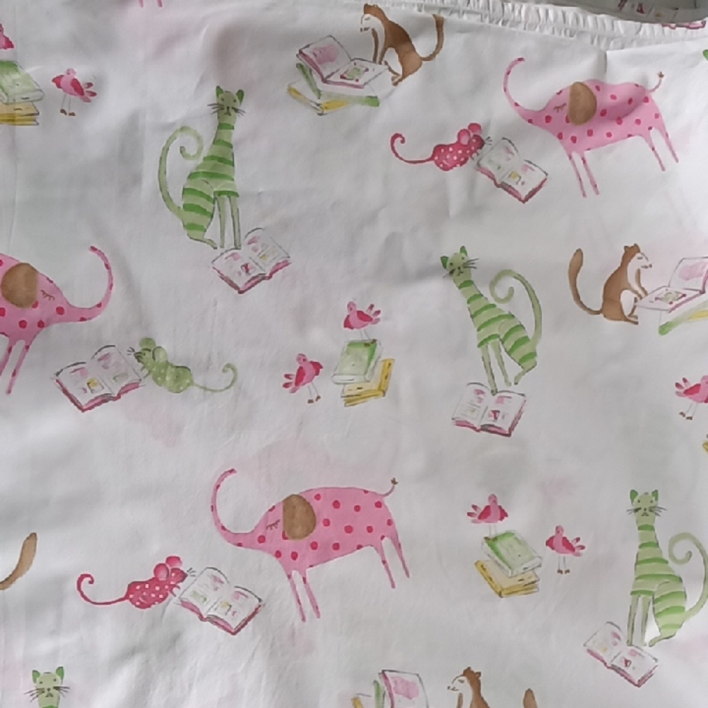 Pottery Barn Twin Bookworm Whimsical Animal Print Flat Sheet *FLAWS*